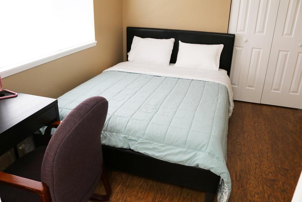 Quiet, Clean And Comfortable Room Seattle Eksteriør billede