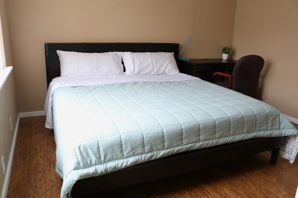 Quiet, Clean And Comfortable Room Seattle Eksteriør billede