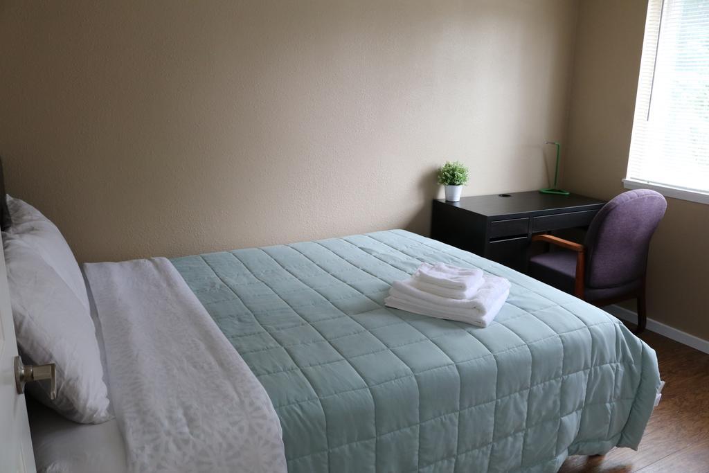 Quiet, Clean And Comfortable Room Seattle Eksteriør billede